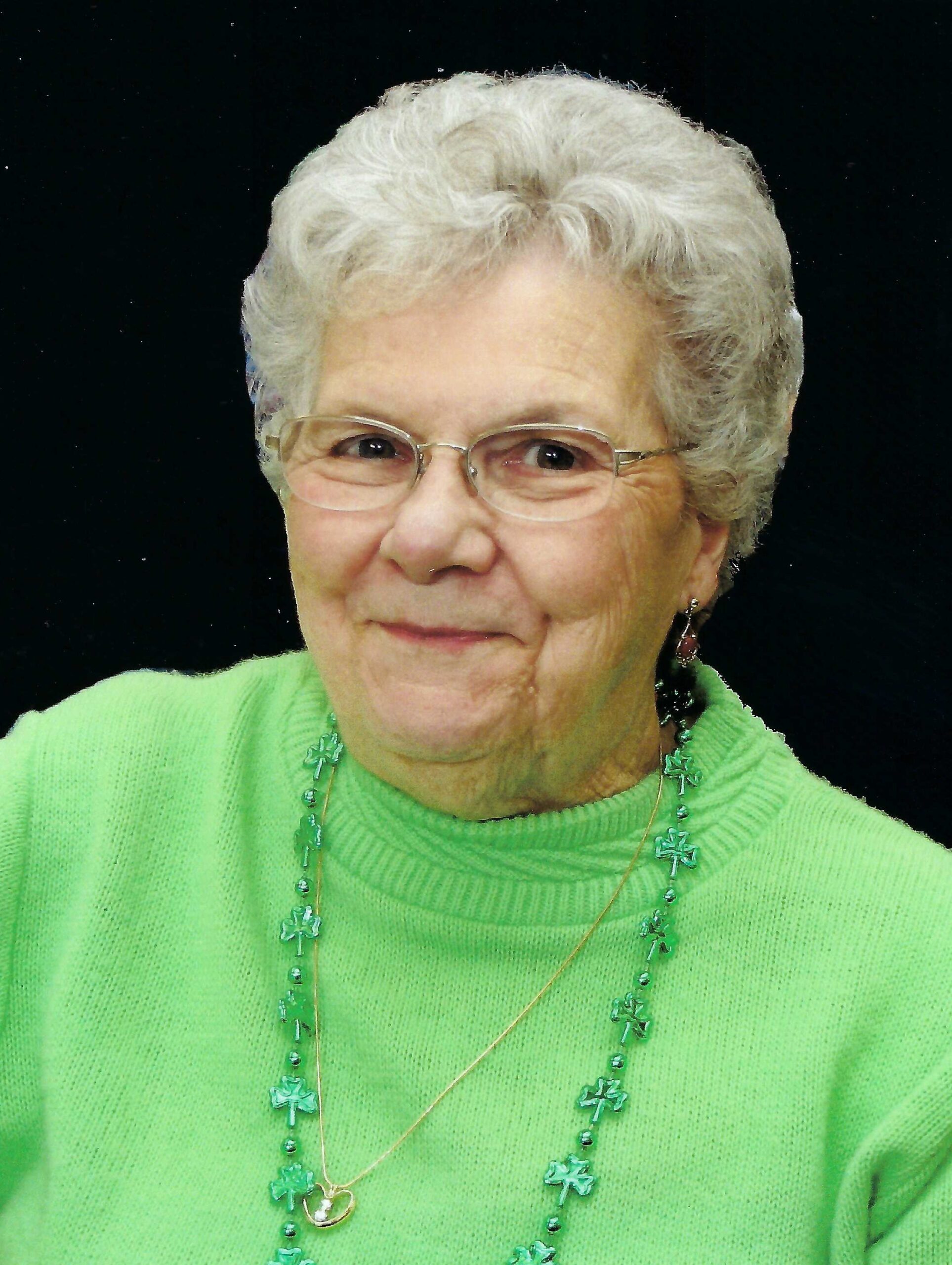 Helen A. (Dichard) Batchelder, 89