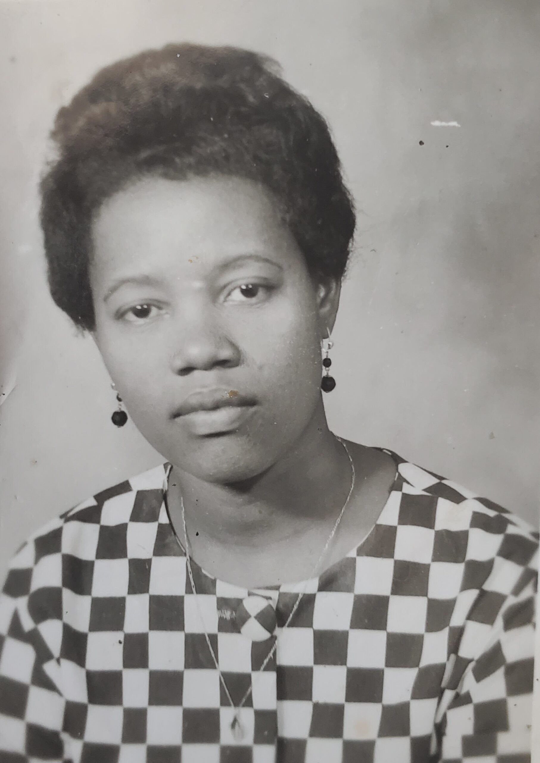 Jacqueline Theronier