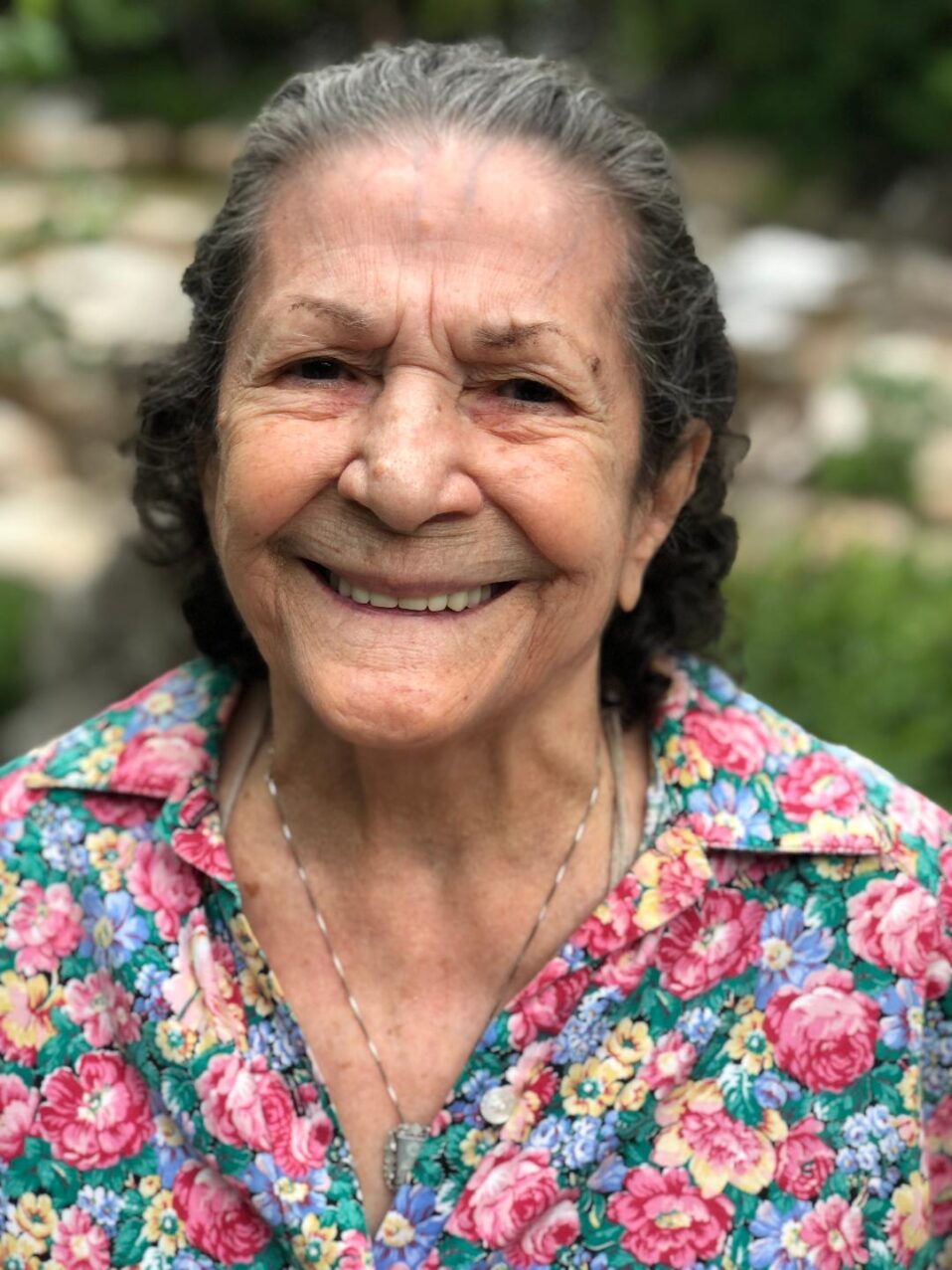 Beatriz Santiago, 98