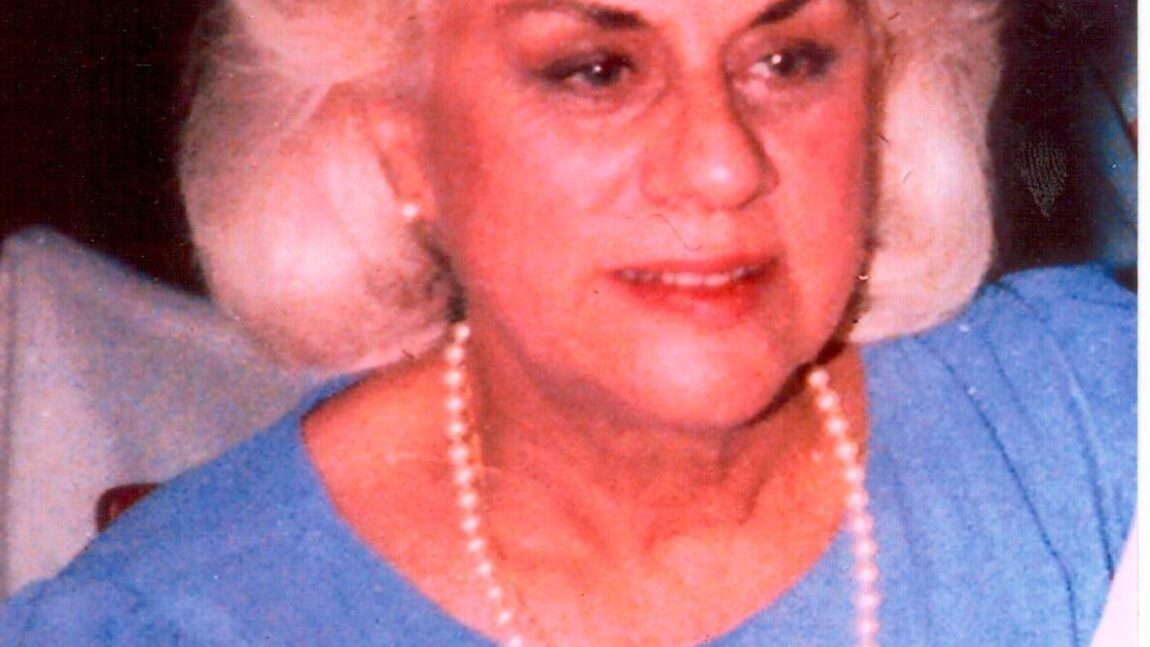 Mary Comeau