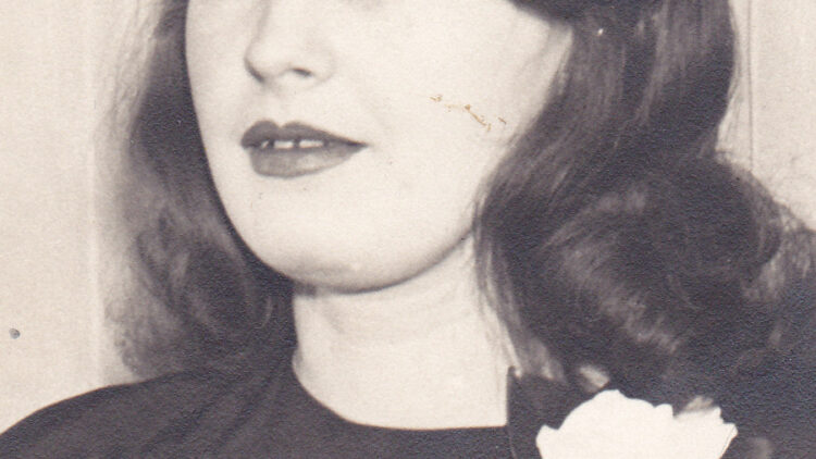 Shirley Moss