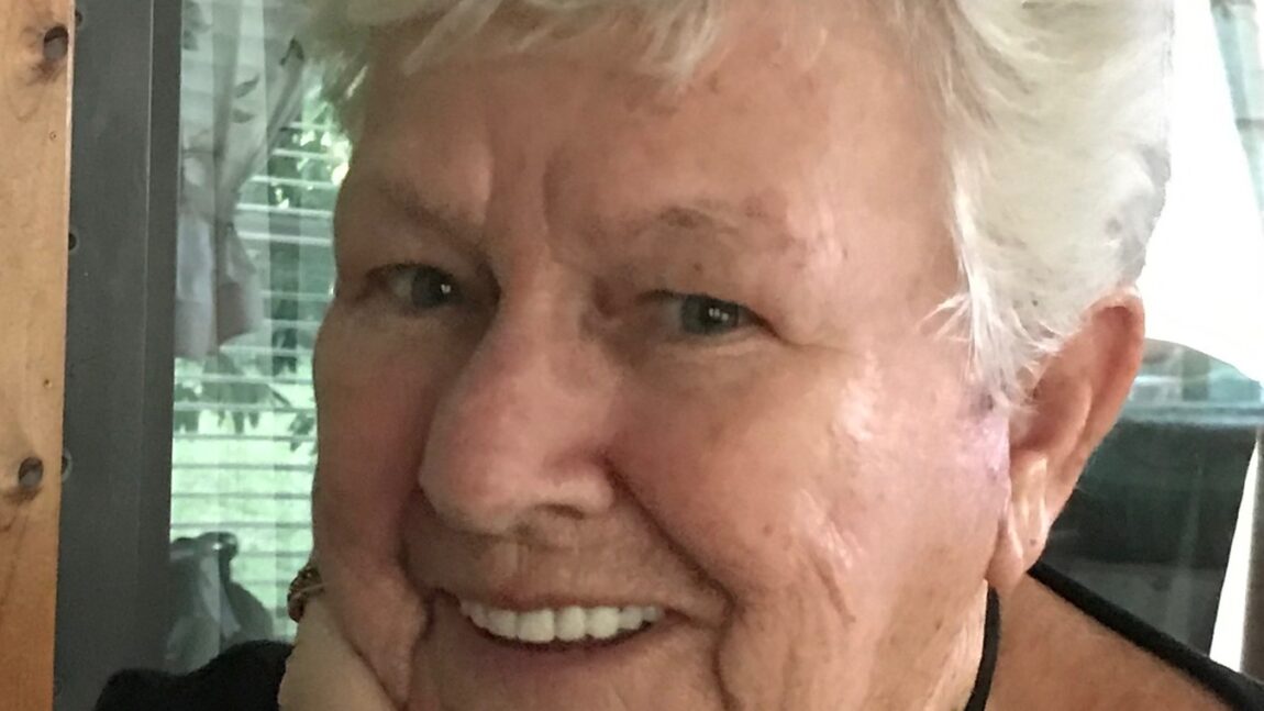 Dorothy R. (Wilhoite) Crowe