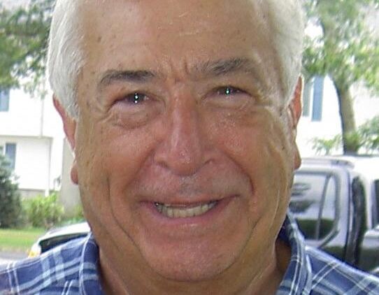 Lester D. Mencis, 85
