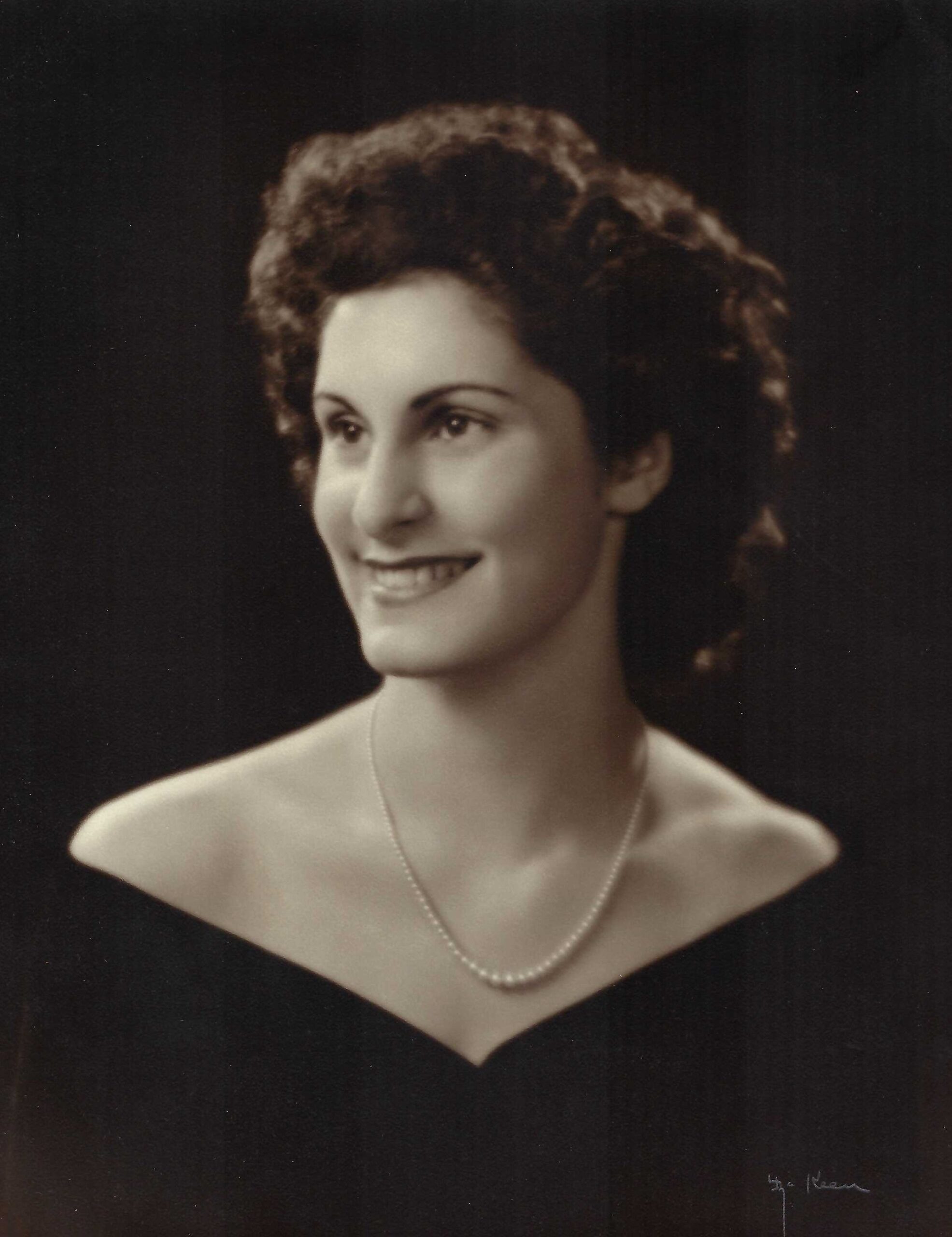 Gloria M. (Colantonio) DiMattia, 95