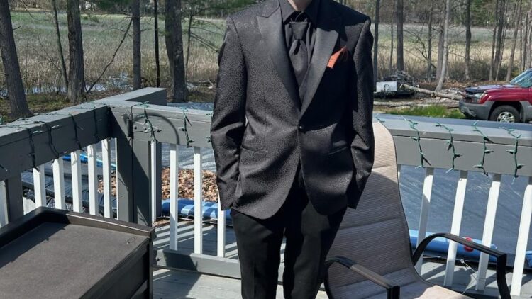 Kamden M. Guilmain, 18