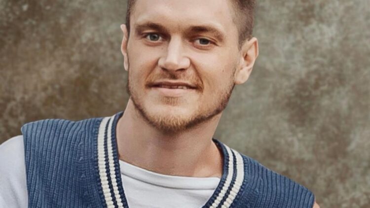 Shane B. MacLeod, 34